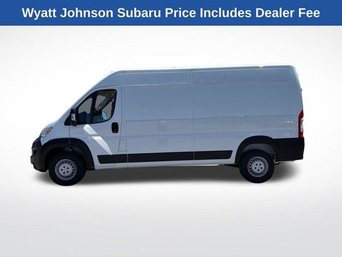 Used 2025 RAM ProMaster 2500 w/ Convenience Group FWD image 3