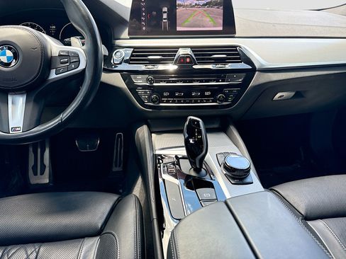 Used 2019 BMW M550i xDrive AWD/4WD image 19
