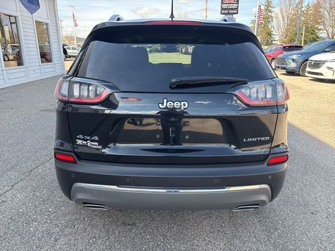 Used 2021 Jeep Cherokee Limited image 6