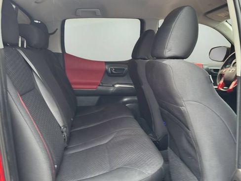 Used 2022 Toyota Tacoma SR5 RWD image 16