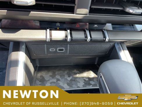New 2026 Chevrolet Colorado LT w/ LPO, Skid Plate Package AWD/4WD image 18