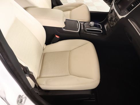 Used 2021 Chrysler 300 Touring w/ Sport Appearance Package RWD image 12
