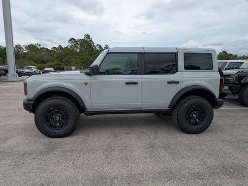 New 2026 Ford Bronco Badlands AWD/4WD image 7