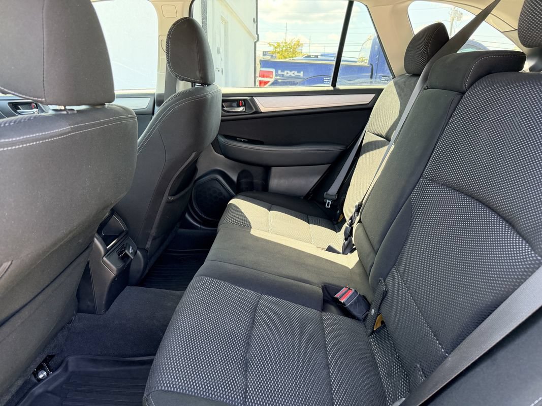 Used 2018 Subaru Outback 2.5i Premium AWD/4WD image 13