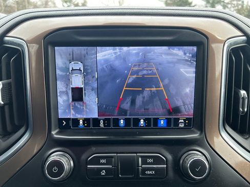 Used 2021 Chevrolet Silverado 2500 High Country w/ Technology Package AWD/4WD image 34