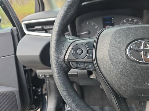 Used 2024 Toyota Corolla LE image 16
