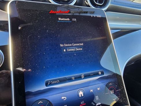 Used 2024 Mercedes-Benz GLC 300 image 25