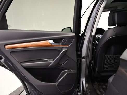 Certified 2023 Audi Q5 2.0T Premium w/ Convenience Package image 41