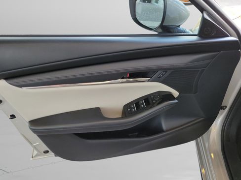 Used 2023 MAZDA MAZDA3 s image 26