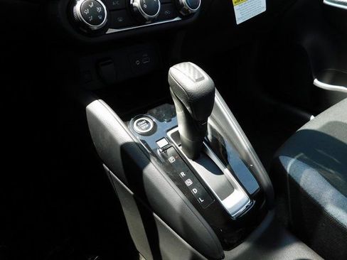 Used 2025 Nissan Versa SV w/ Trunk Package image 27