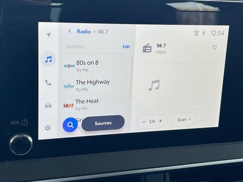 Certified 2024 Toyota Prius Prime SE image 15