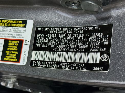 Used 2017 Toyota Camry SE image 39