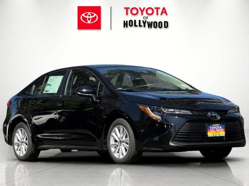 New 2026 Toyota Corolla LE w/ LE Premium Package FWD image 2