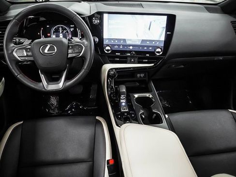 Certified 2023 Lexus NX 250 FWD w/ Premium Package image 19