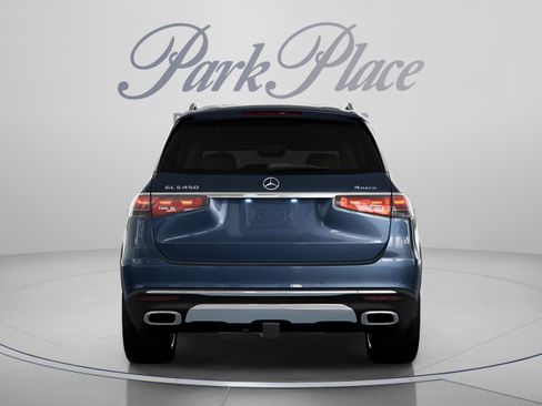 Certified 2026 Mercedes-Benz GLS 450 4MATIC image 18