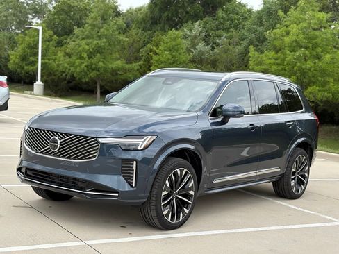 New 2026 Volvo XC90 B5 Ultra w/ Protection Package Premier AWD/4WD image 3
