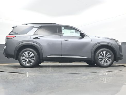 New 2026 Nissan Pathfinder SL FWD image 31
