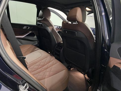 Used 2024 BMW X5 xDrive40i w/ M Sport Package image 11