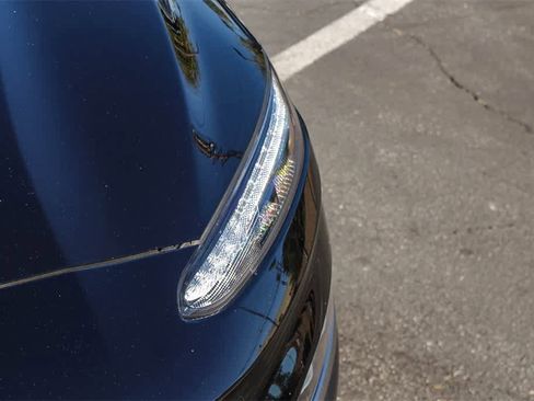 Certified 2022 Hyundai Kona Limited image 16