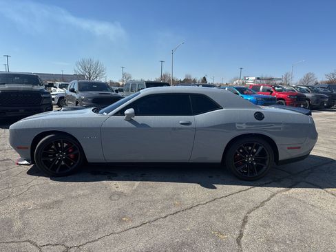 Used 2021 Dodge Challenger R/T w/ Plus Package image 9