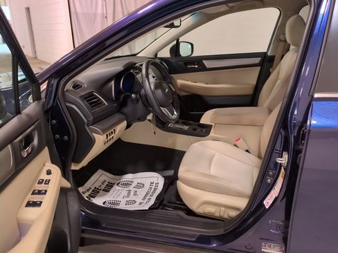 Used 2018 Subaru Outback 2.5i Premium image 17