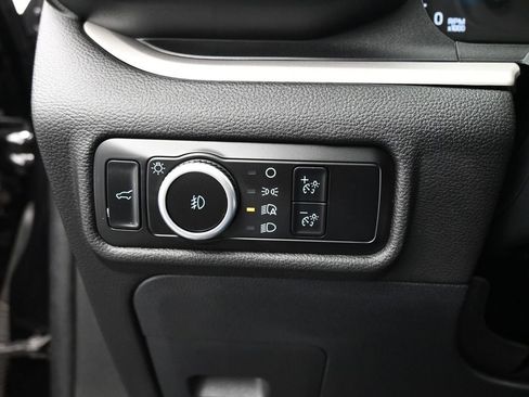 Used 2024 Ford Explorer XLT w/ Equipment Group 202A image 13