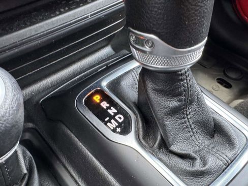 Used 2022 Jeep Wrangler Unlimited Sport AWD/4WD image 11