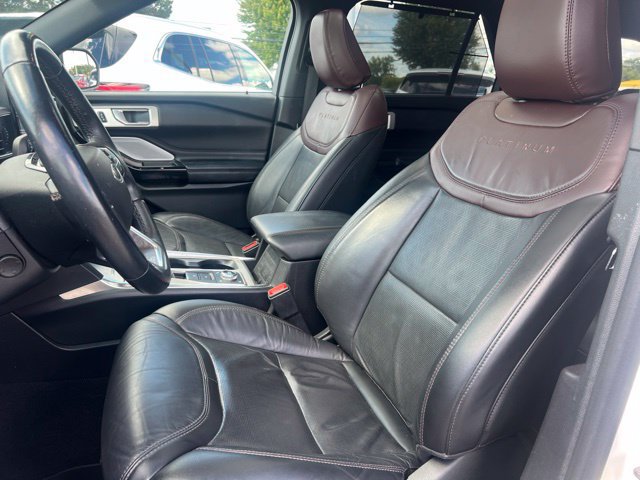 Used 2022 Ford Explorer Platinum w/ Equipment Group 601A AWD/4WD image 26