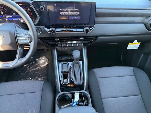New 2026 Chevrolet Colorado W/T image 11