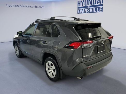 Used 2021 Toyota RAV4 LE AWD/4WD image 6