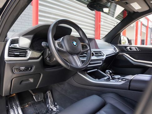 Used 2023 BMW X5 xDrive40i w/ M Sport Package AWD/4WD image 16
