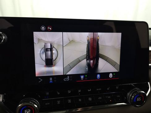 Used 2025 GMC Canyon Denali AWD/4WD image 31
