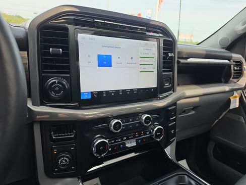 Used 2024 Ford F150 Lariat AWD/4WD image 27