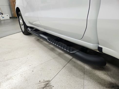 Used 2024 Chevrolet Silverado 1500 Custom image 39