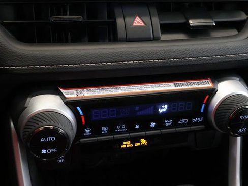 Certified 2025 Toyota RAV4 XLE image 21