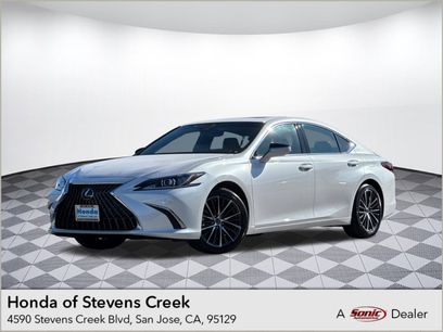Used 2025 Lexus ES 300h w/ Premium Package