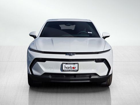 New 2026 Chevrolet Equinox EV LT w/ LPO, Blackout Package image 2