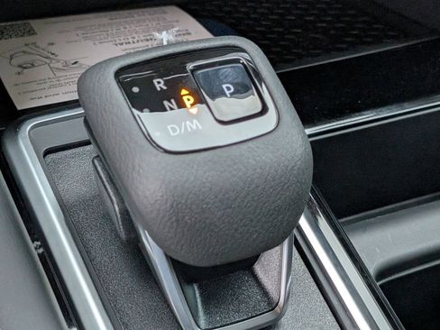 New 2026 Nissan Pathfinder SL FWD image 18