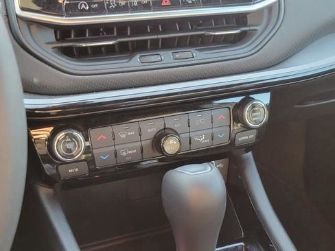 Used 2024 Jeep Compass Trailhawk w/ Trailhawk Elite Group image 36