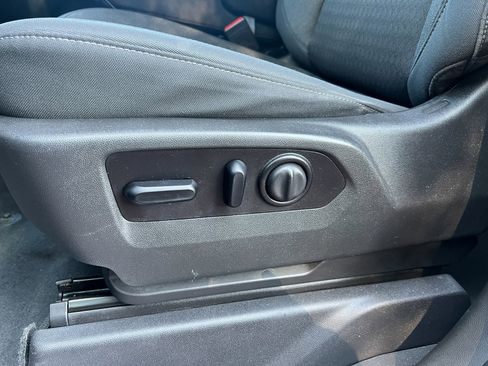 Used 2021 GMC Sierra 1500 Elevation image 16