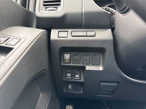 Used 2024 Nissan Frontier S w/ Technology Package AWD/4WD image 20