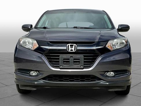 Used 2017 Honda HR-V EX image 3