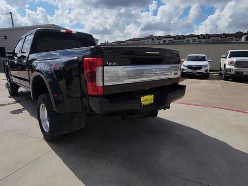Used 2019 Ford F350 Platinum AWD/4WD image 7
