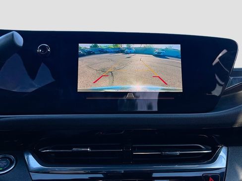 Used 2025 Buick Envista Avenir image 13