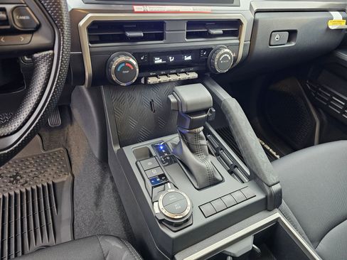 New 2026 Toyota Tacoma SR5 AWD/4WD image 10
