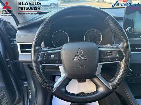 Used 2022 Mitsubishi Outlander SE AWD/4WD image 16
