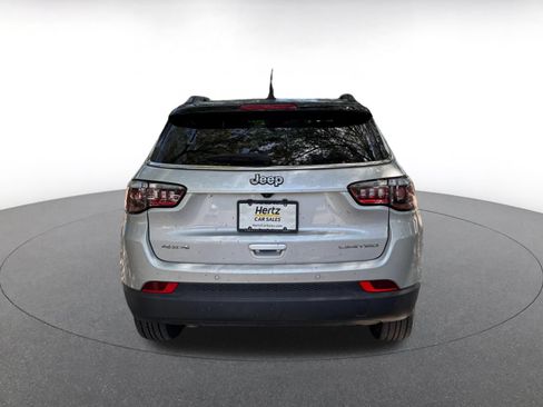 Used 2025 Jeep Compass Limited AWD/4WD image 6