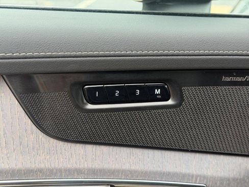 Certified 2026 Volvo XC90 B6 Ultra AWD/4WD image 18