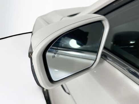 Used 2017 Lincoln Continental Reserve FWD image 16