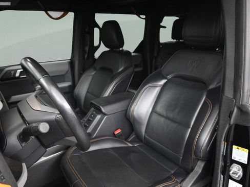 Used 2023 Ford Bronco Badlands w/ Sasquatch Package AWD/4WD image 33